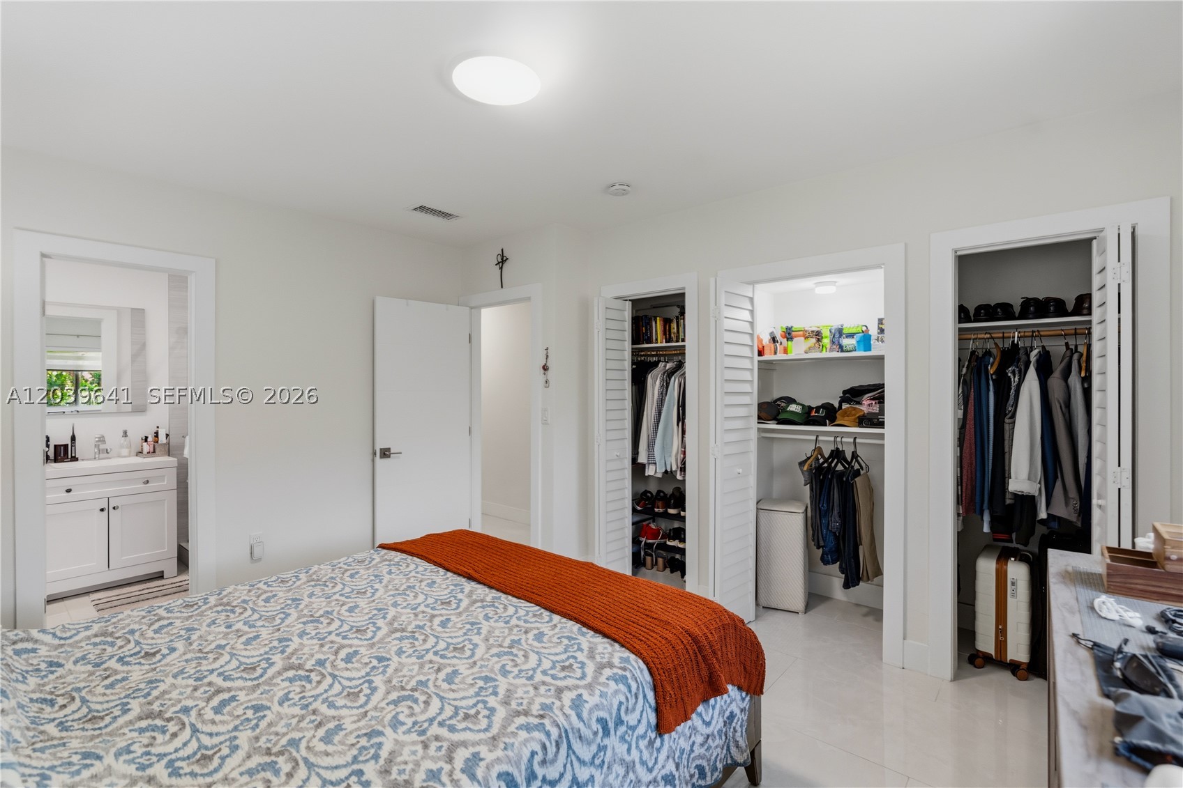 WESTLAWN-CORRECTED PLAT - Residential