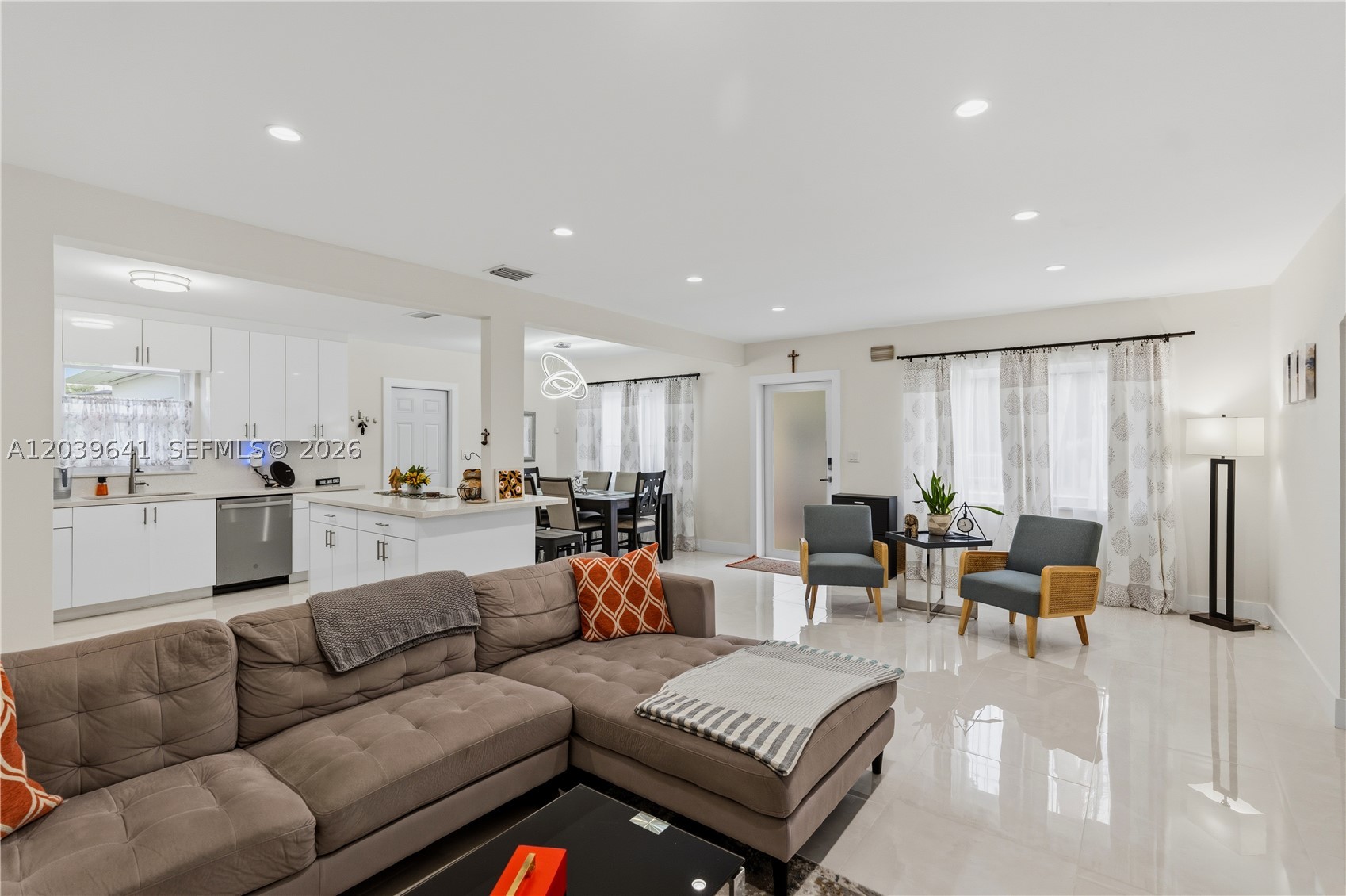 WESTLAWN-CORRECTED PLAT - Residential