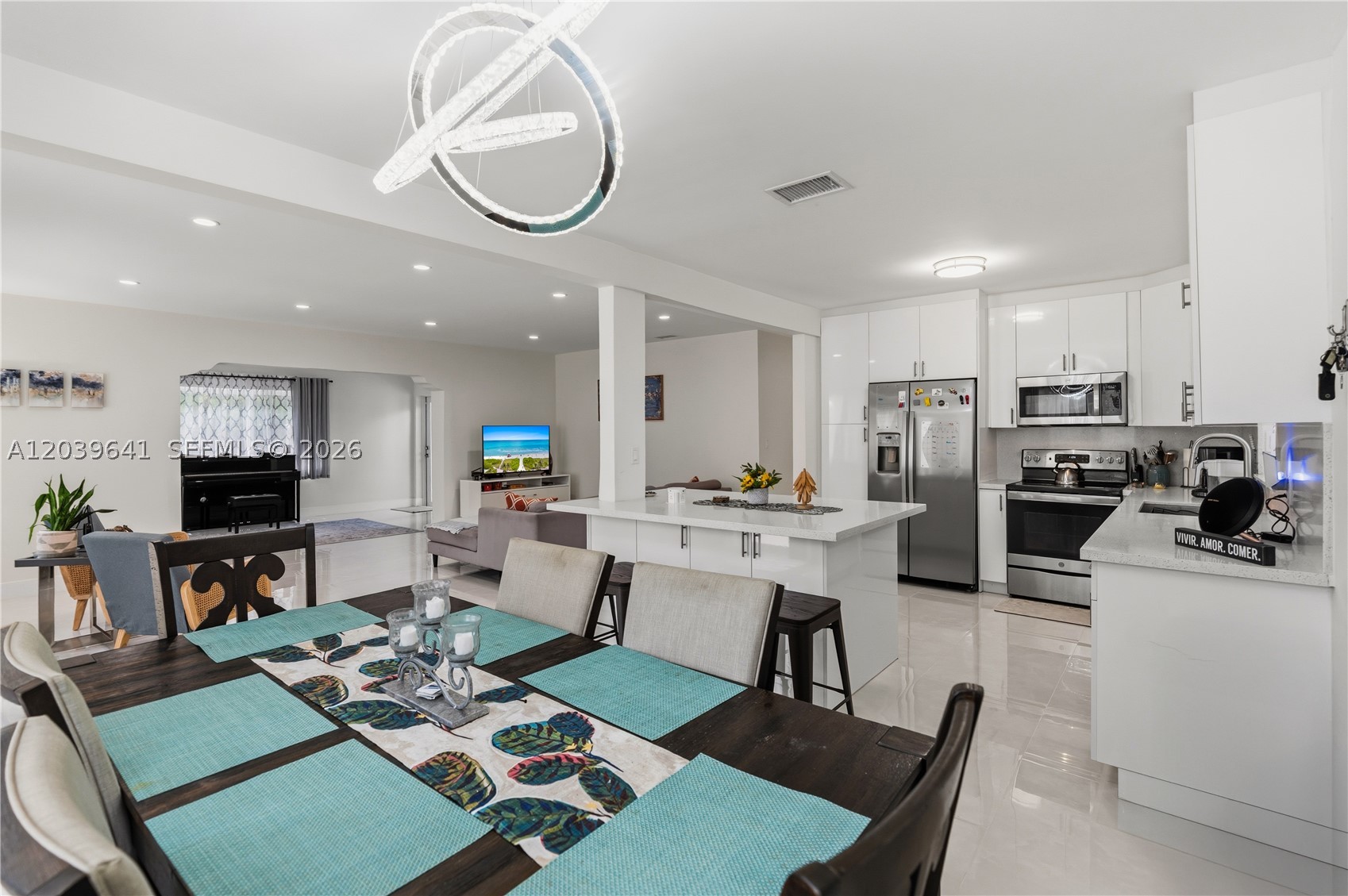 WESTLAWN-CORRECTED PLAT - Residential