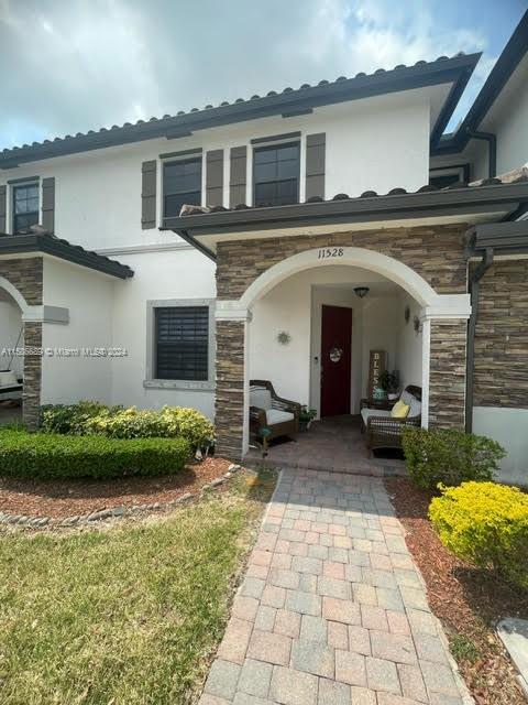 COCO PALM ESTATES - Residential