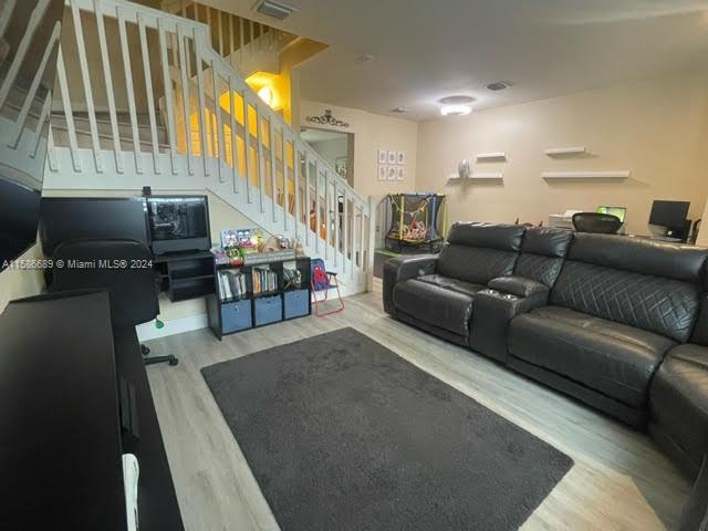 COCO PALM ESTATES - Residential