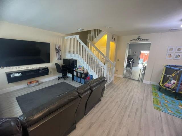 COCO PALM ESTATES - Residential