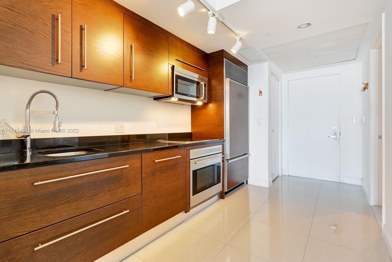 ICONBRICKELL CONDO NO 1 - Residential Lease