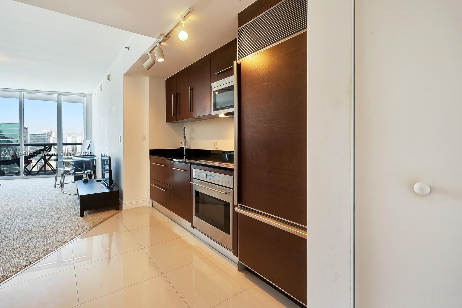 ICONBRICKELL CONDO NO 1 - Residential Lease