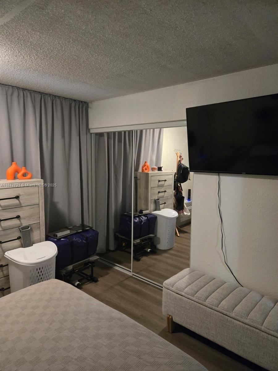 GOLDEN GATE APARTMENTS CO - Residential
