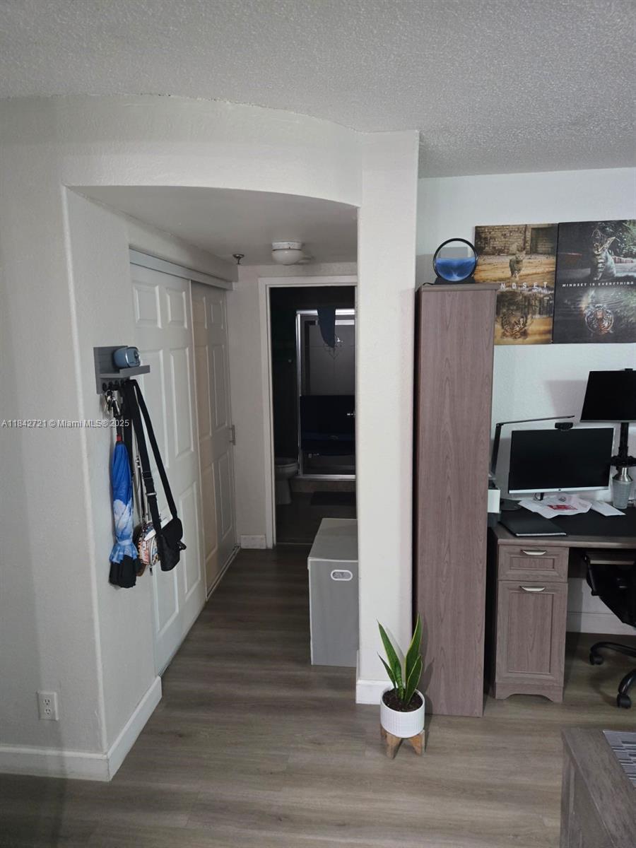 GOLDEN GATE APARTMENTS CO - Residential