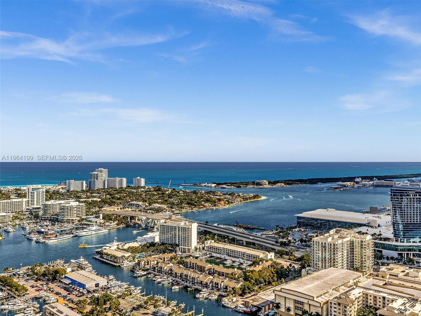 PORTSIDE YACHT CLUB - Residential