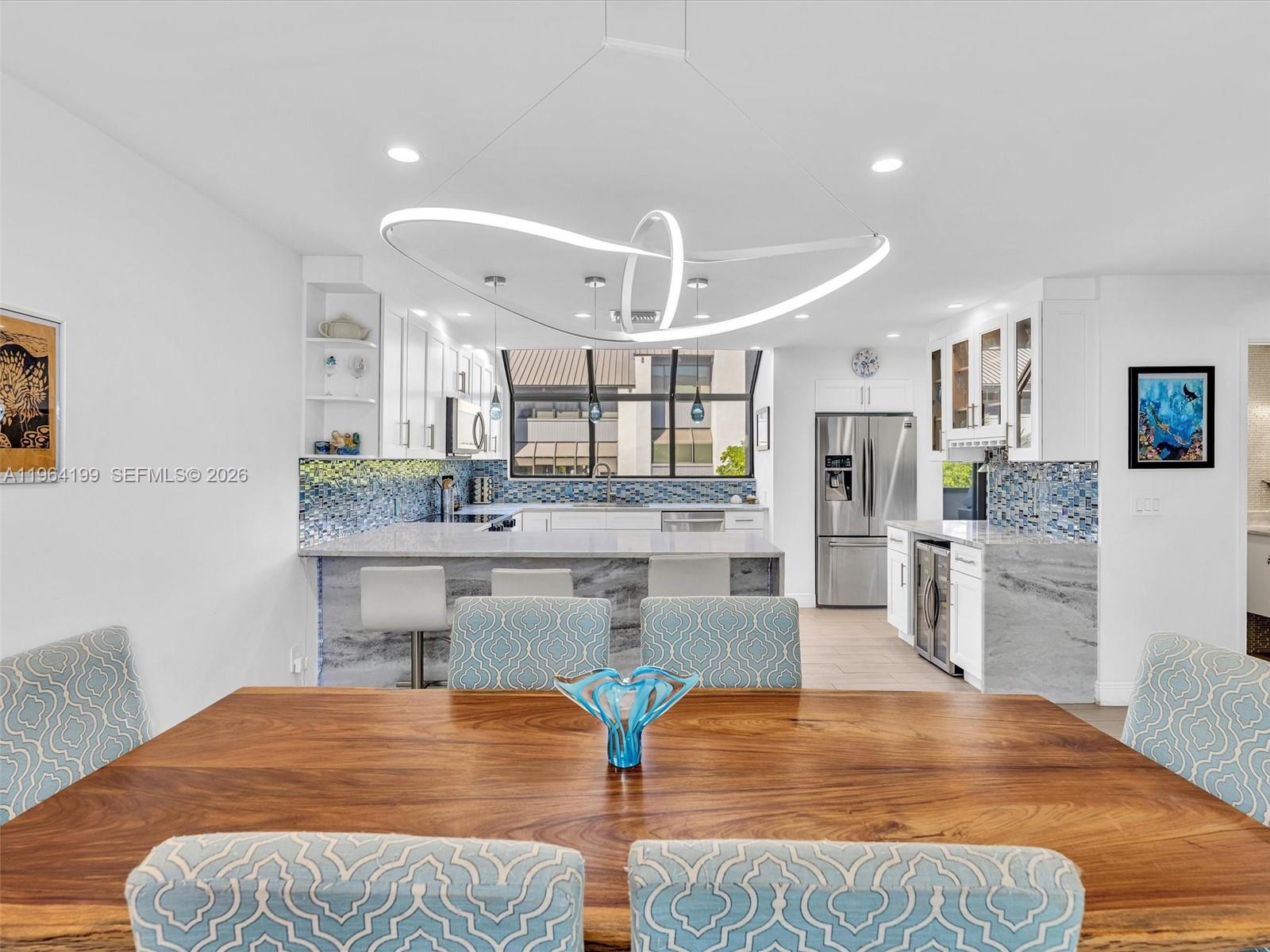 PORTSIDE YACHT CLUB - Residential