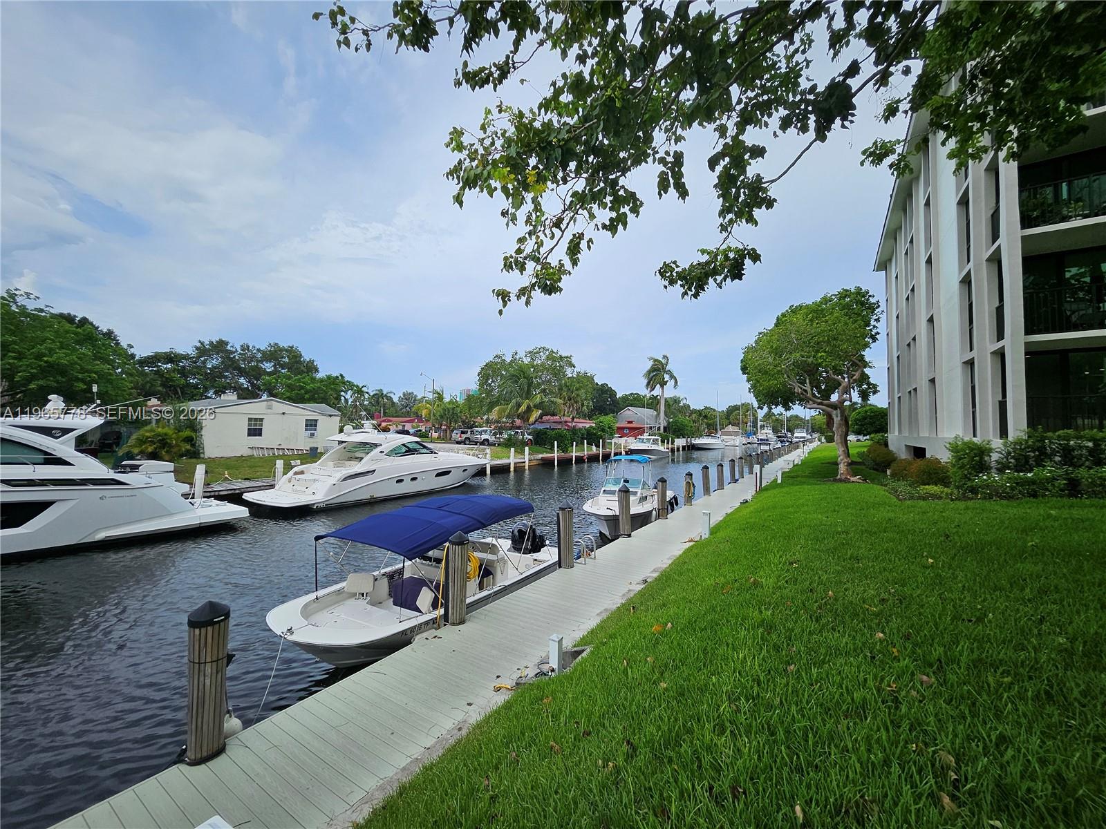 RIVER REACH CONDOMINIUM I - Residential