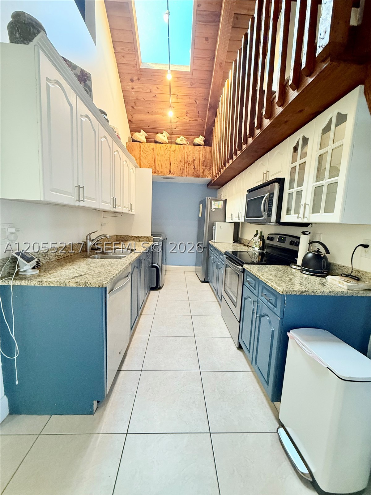 VILLAGE TOWNHOUSES - Residential