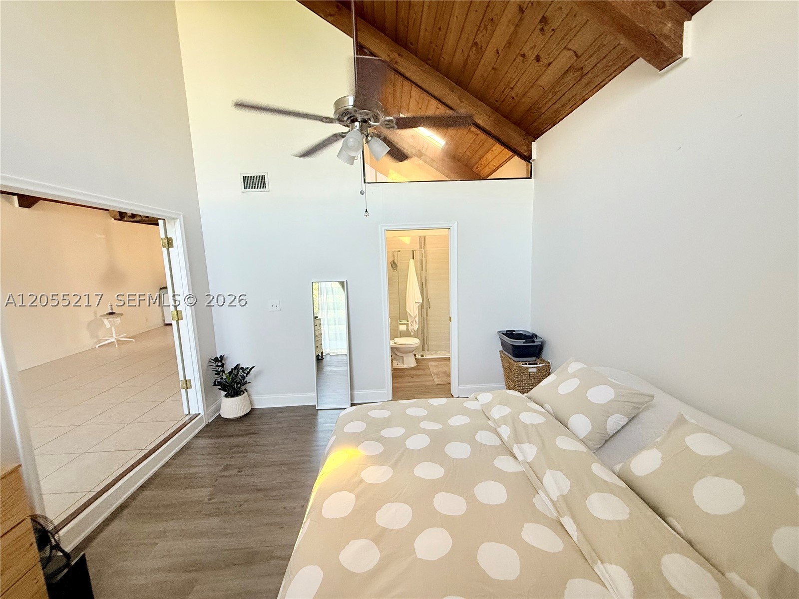 VILLAGE TOWNHOUSES - Residential