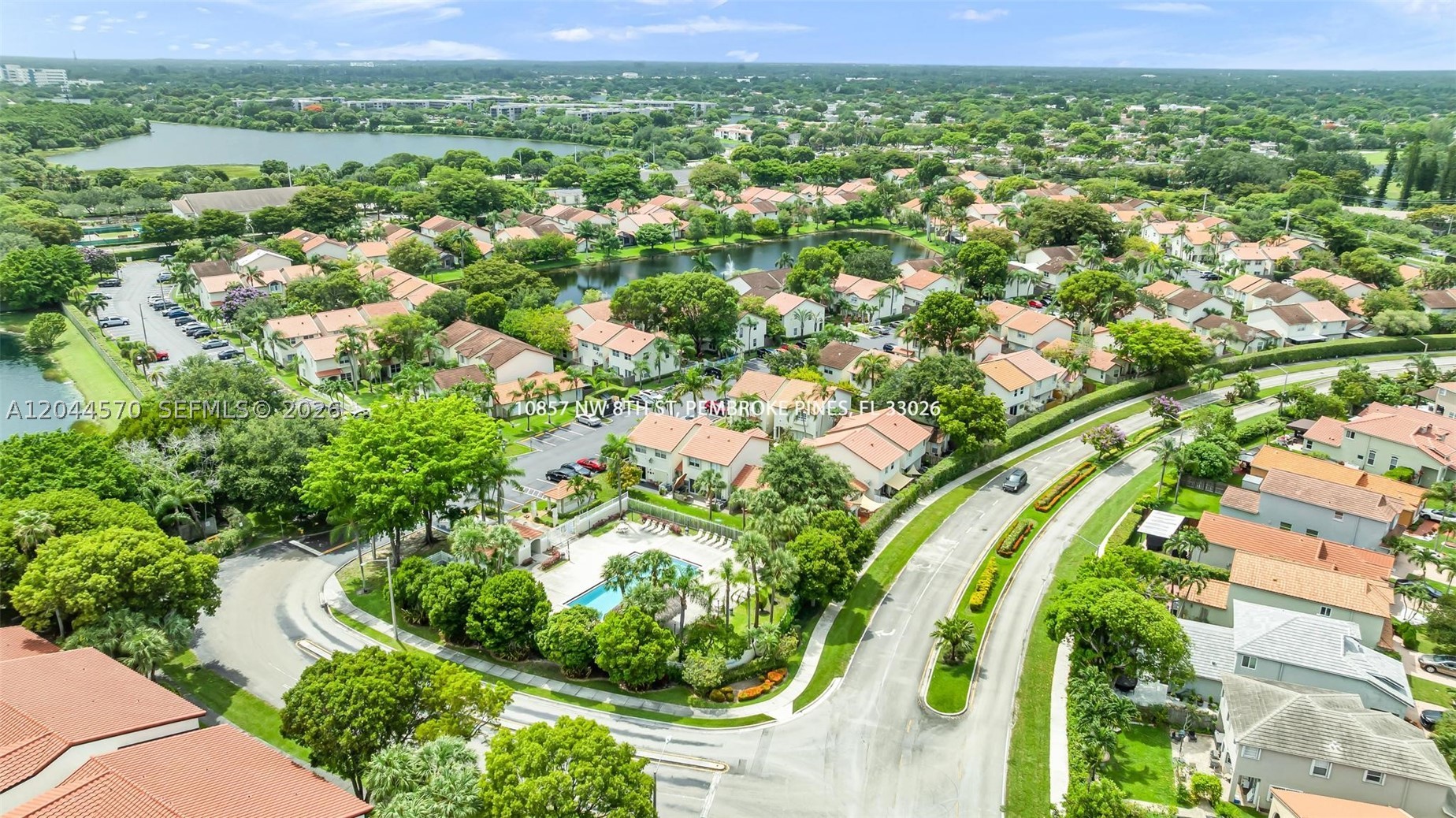 PEMBROKE POINTE - Residential