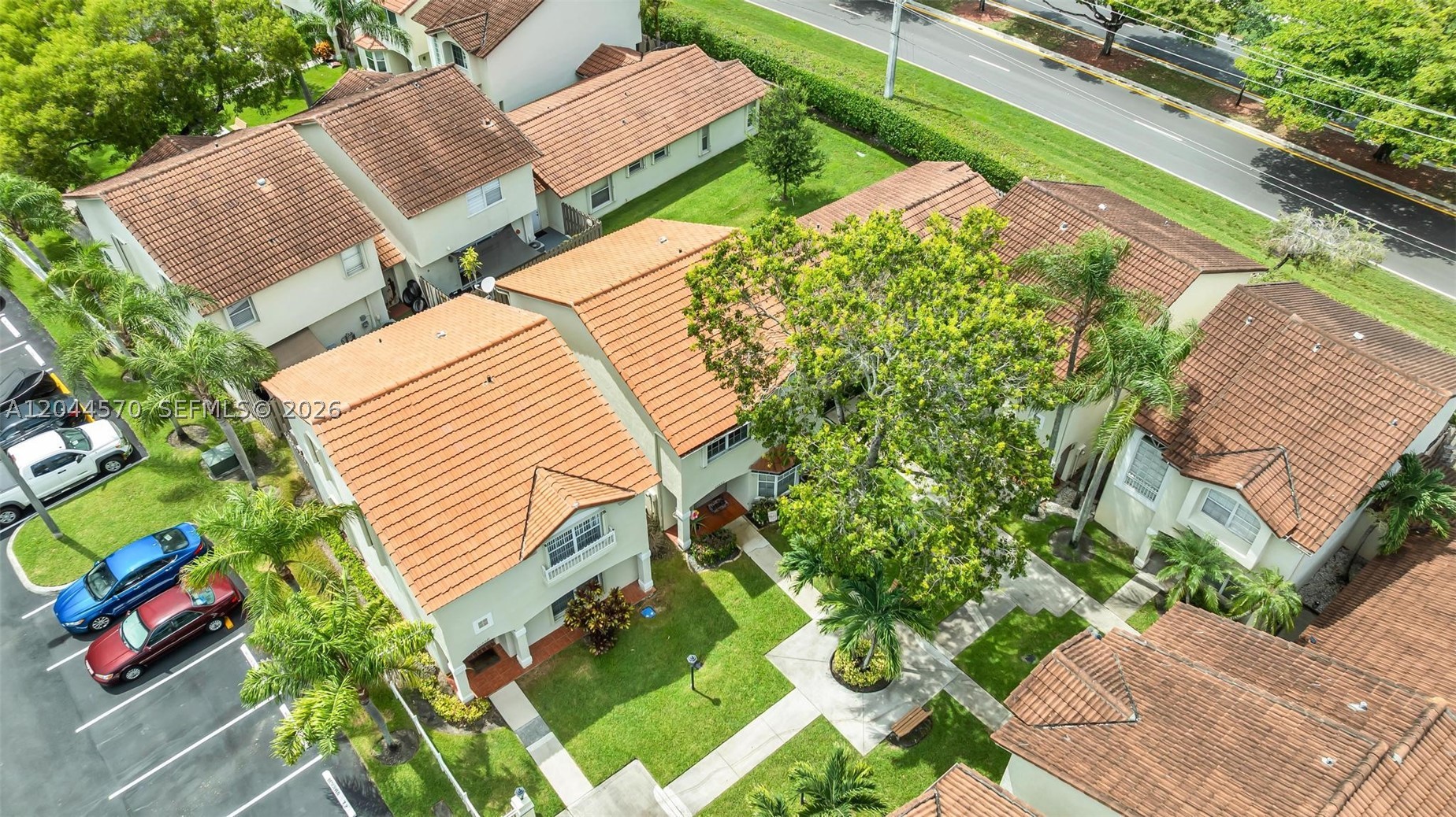 PEMBROKE POINTE - Residential