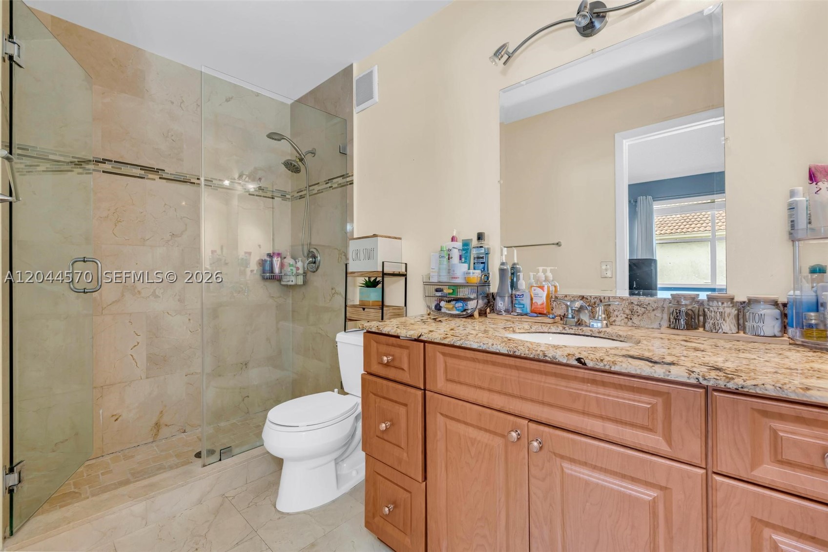 PEMBROKE POINTE - Residential
