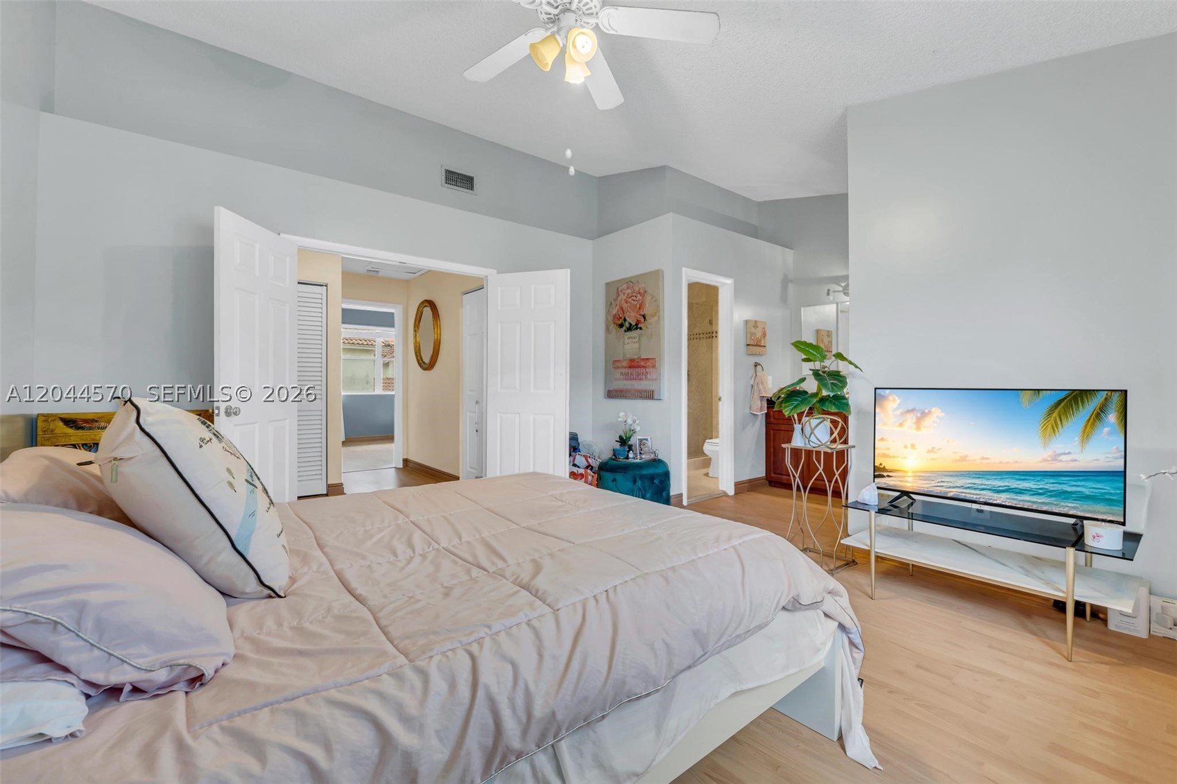 PEMBROKE POINTE - Residential