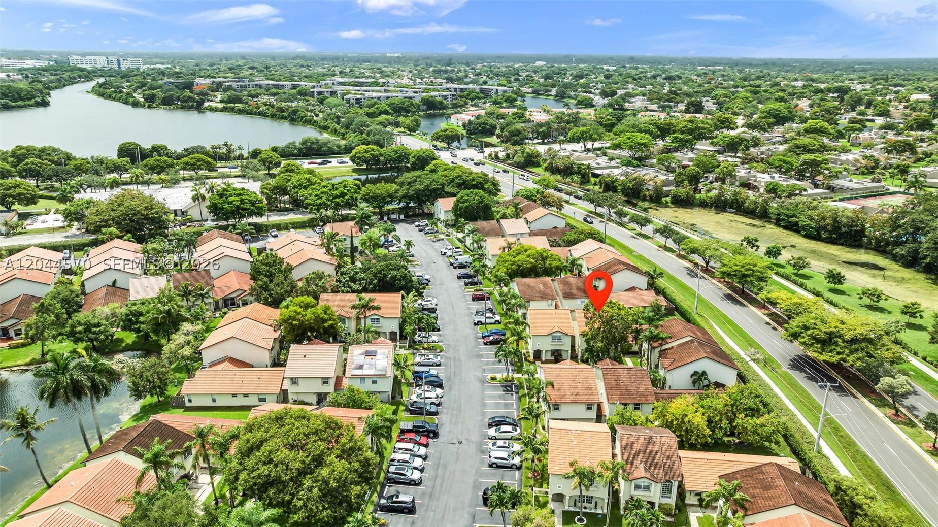PEMBROKE POINTE - Residential