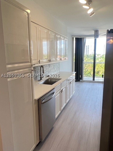 HARBOR TOWERS - Residential Lease