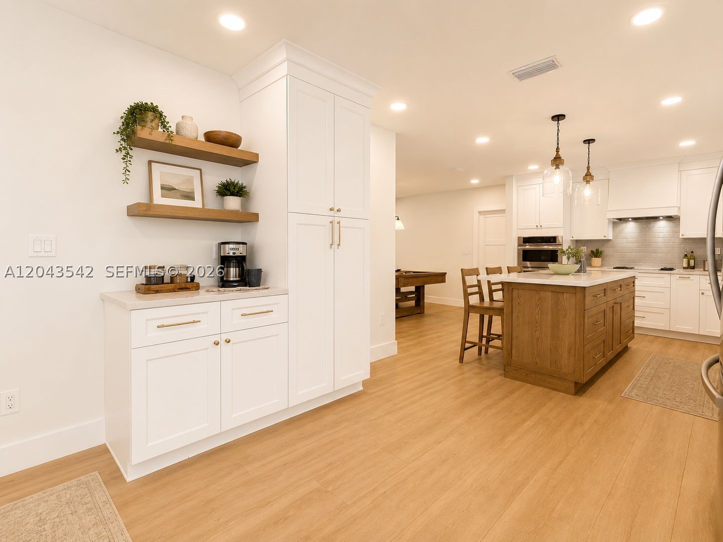 MITCHELL EAST - Residential