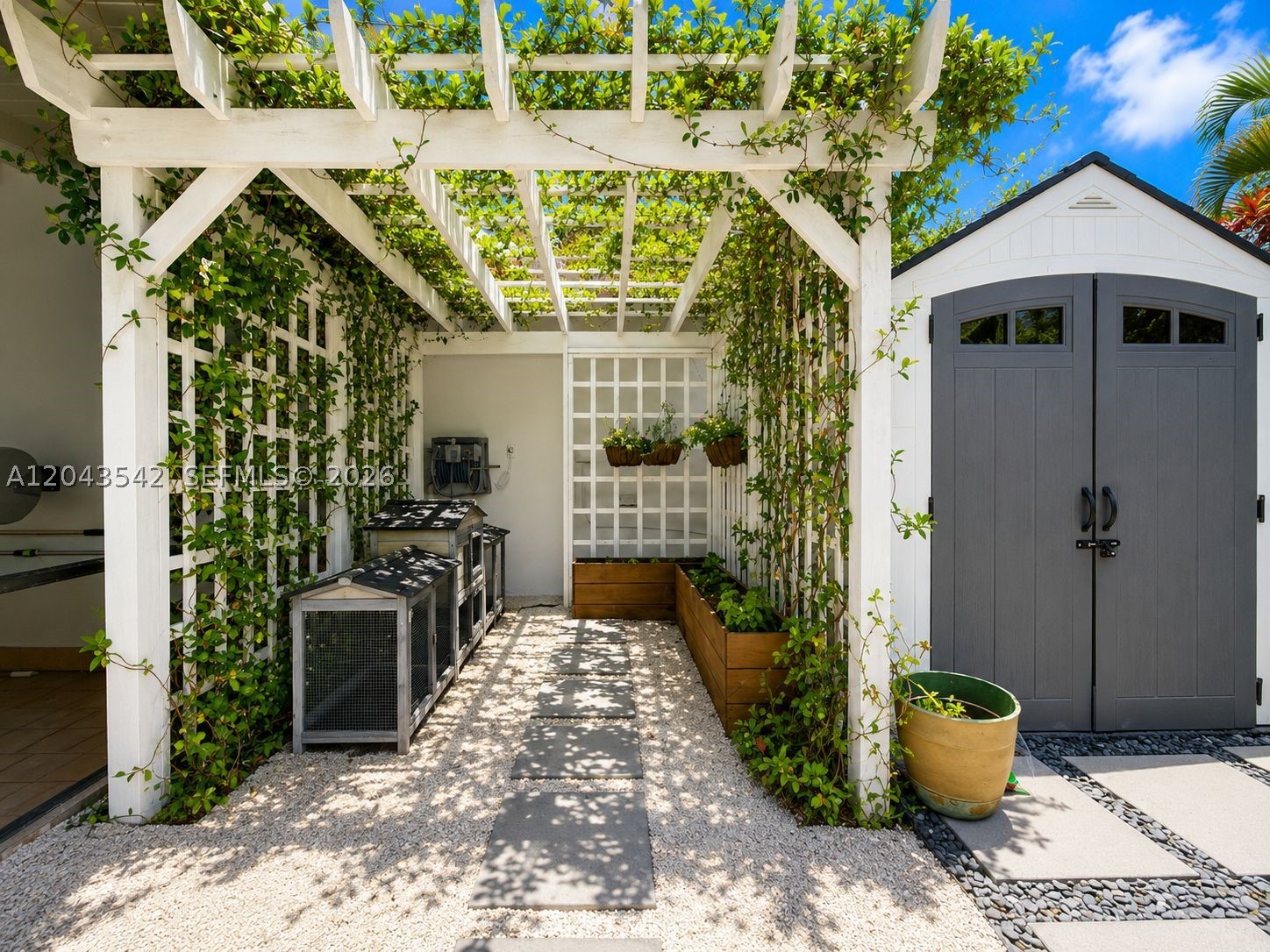 MITCHELL EAST - Residential