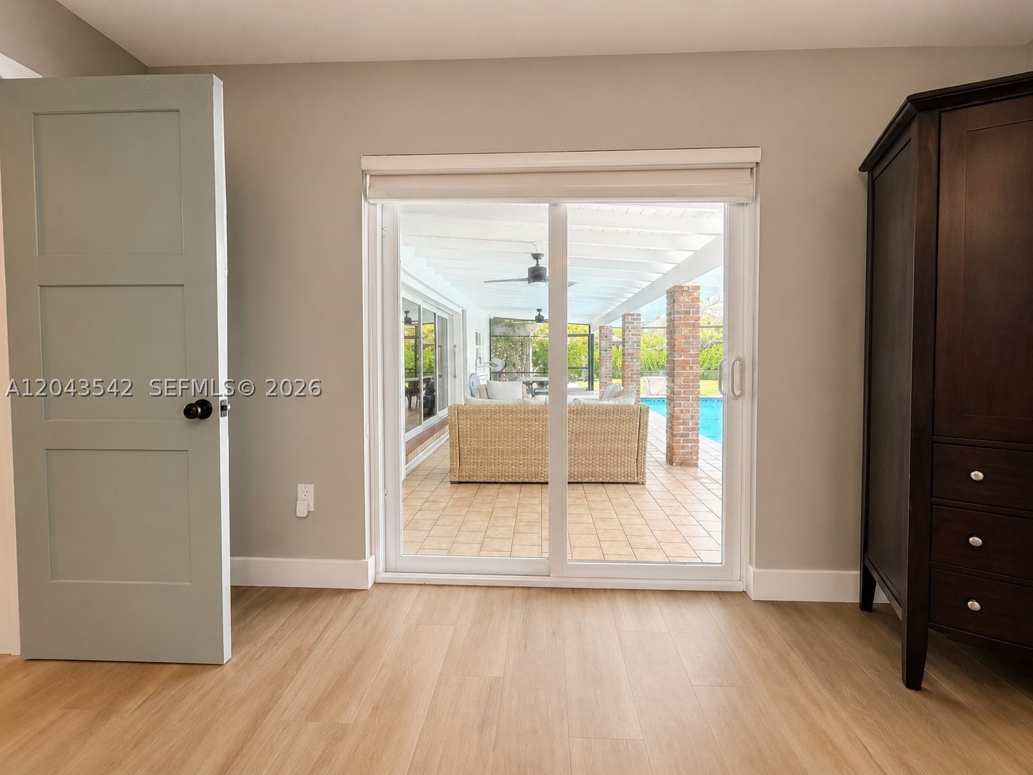 MITCHELL EAST - Residential