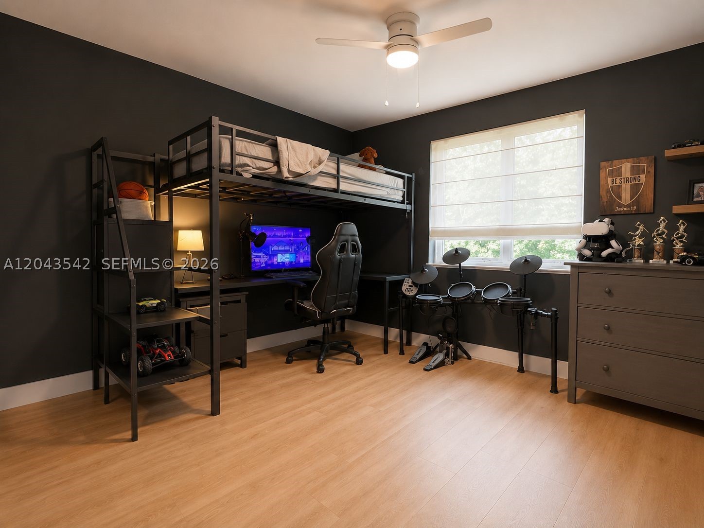 MITCHELL EAST - Residential