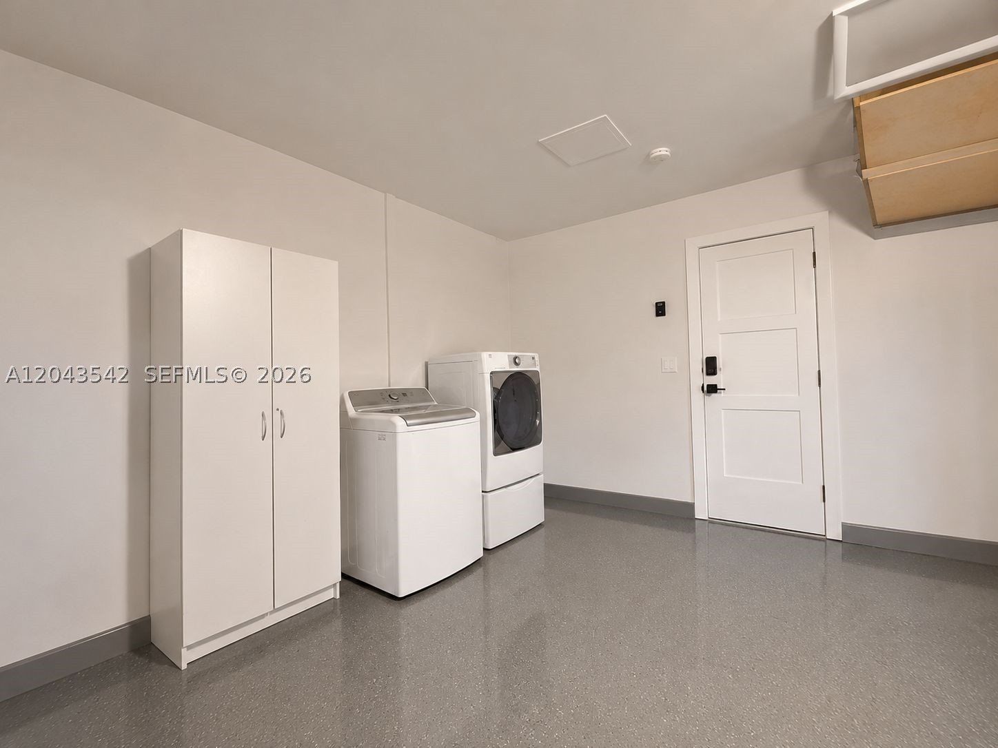 MITCHELL EAST - Residential