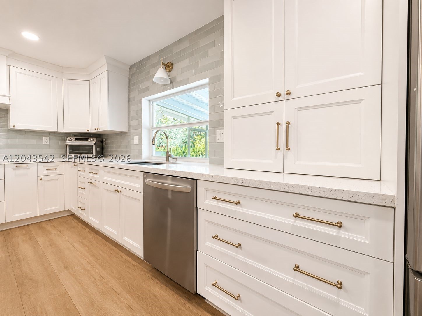 MITCHELL EAST - Residential