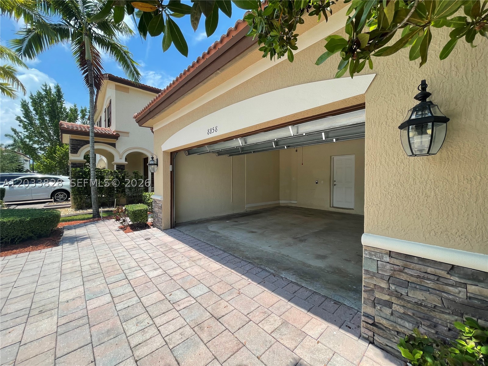 ISLES AT GRAND BAY - Residential Lease