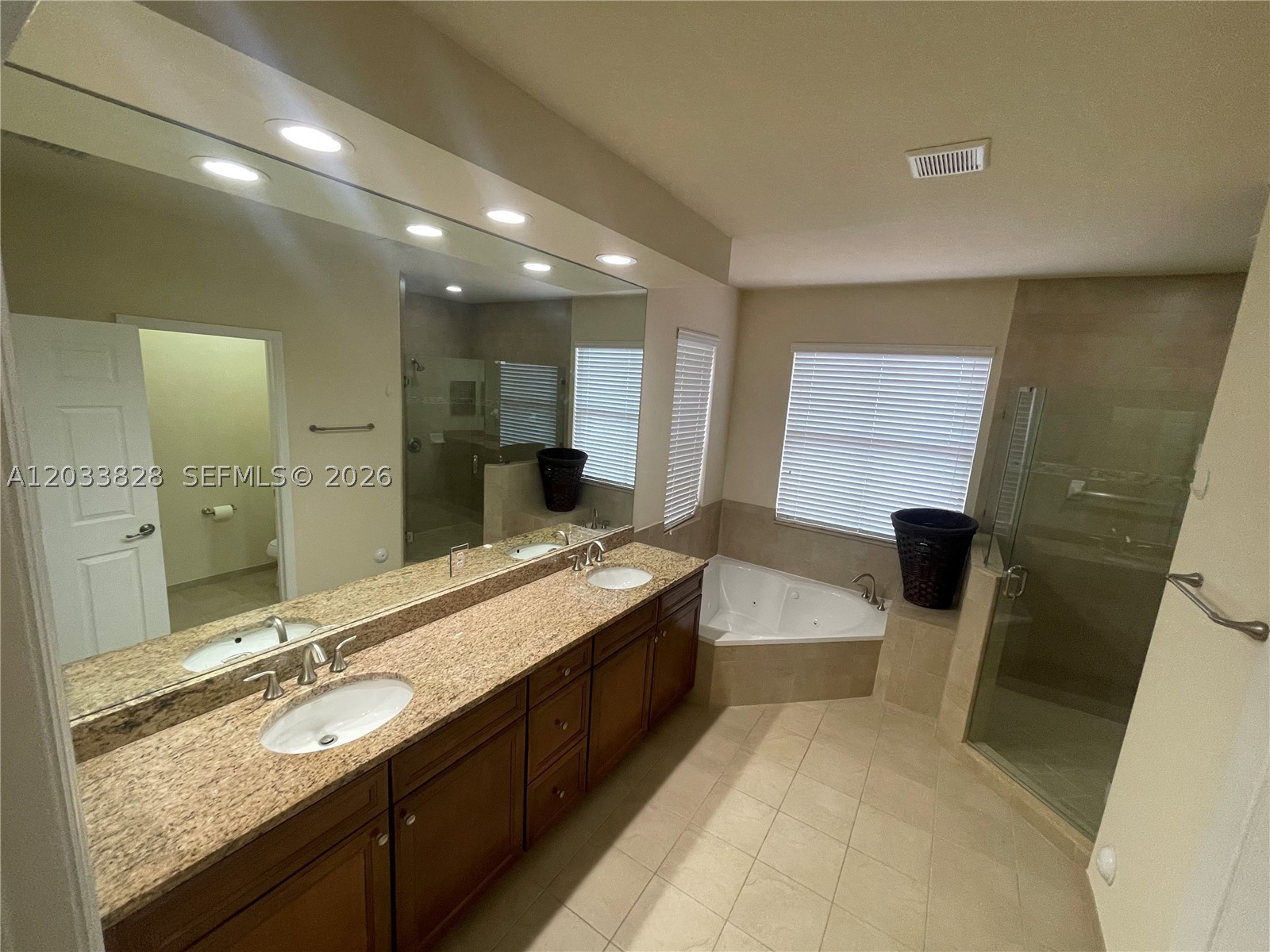 ISLES AT GRAND BAY - Residential Lease