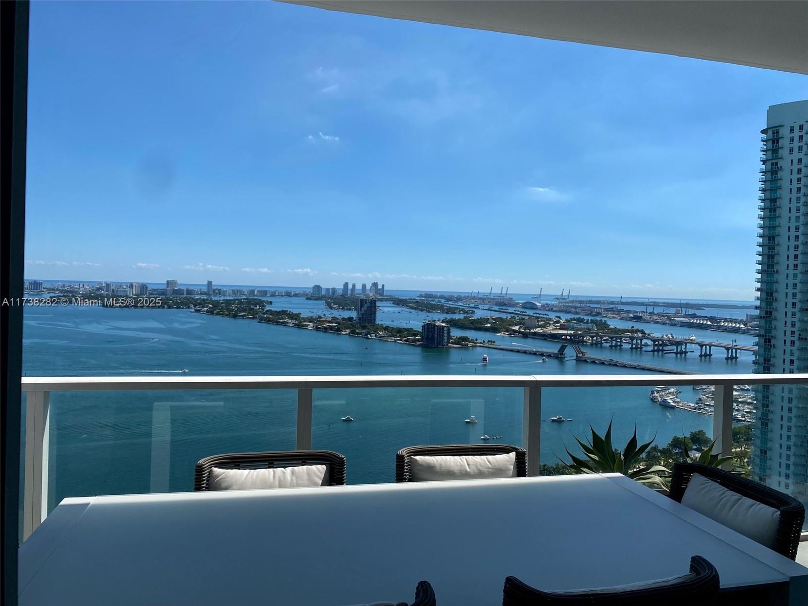 PARAMOUNT BAY CONDO - Residential