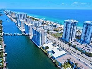 WATERWAY @ HOLLYWOOD BEAC - Residential
