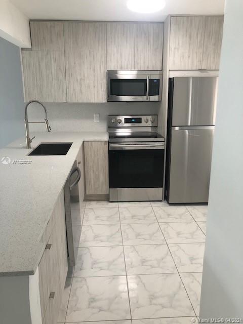 ROLLING GREEN CONDO G - Residential Lease