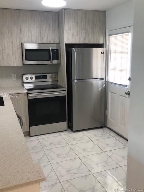 ROLLING GREEN CONDO G - Residential Lease