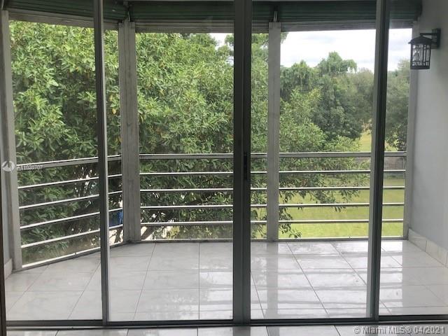 Great 1 Bedroom and 1.5 Bath in North Miami Beach. Unit totally remodeled, opened kitchen with Quartz countertop and brand new appliances. Tiled in the whole unit. Community pool and Gym in the building. Washer and Dryer in every single floor. Well maintained building close to shopping center, Aventura Mall and I-95. Easy to show.