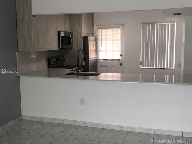 ROLLING GREEN CONDO G - Residential Lease