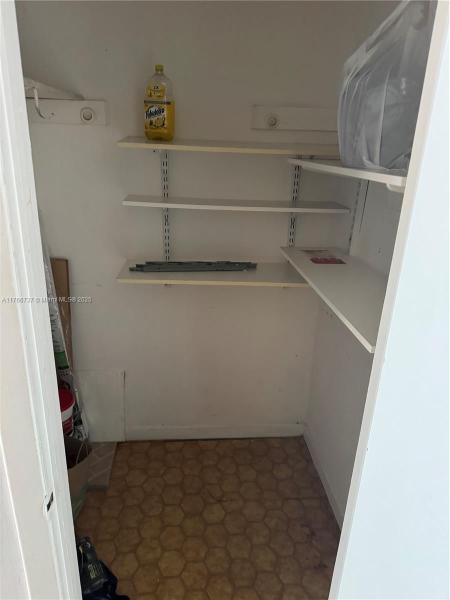 RIVIERA TOWERS CONDO - Residential Lease