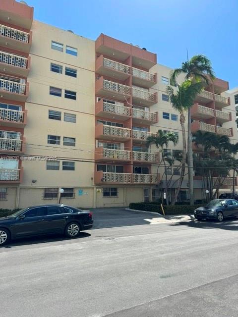 RIVIERA TOWERS CONDO - Residential Lease