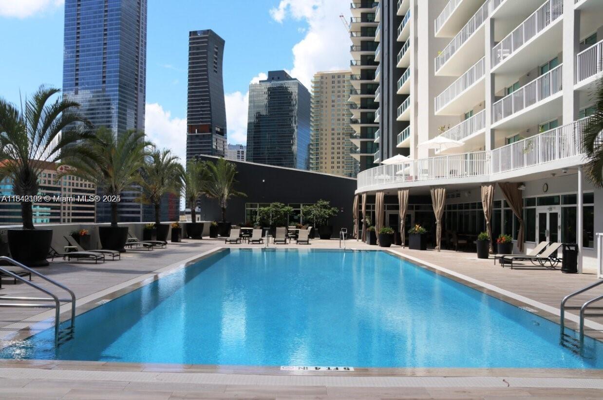 VUE AT BRICKELL CONDO - Residential