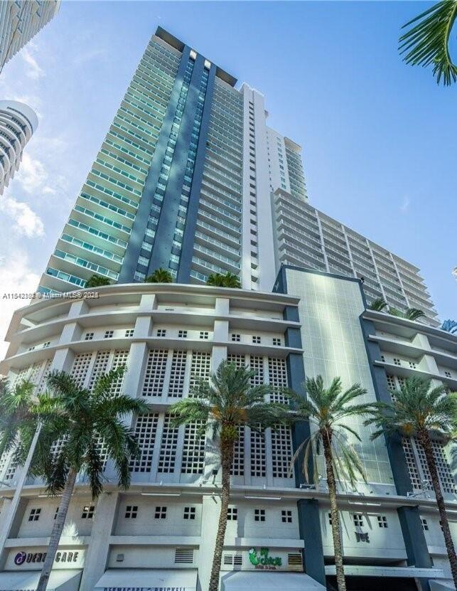 VUE AT BRICKELL CONDO - Residential