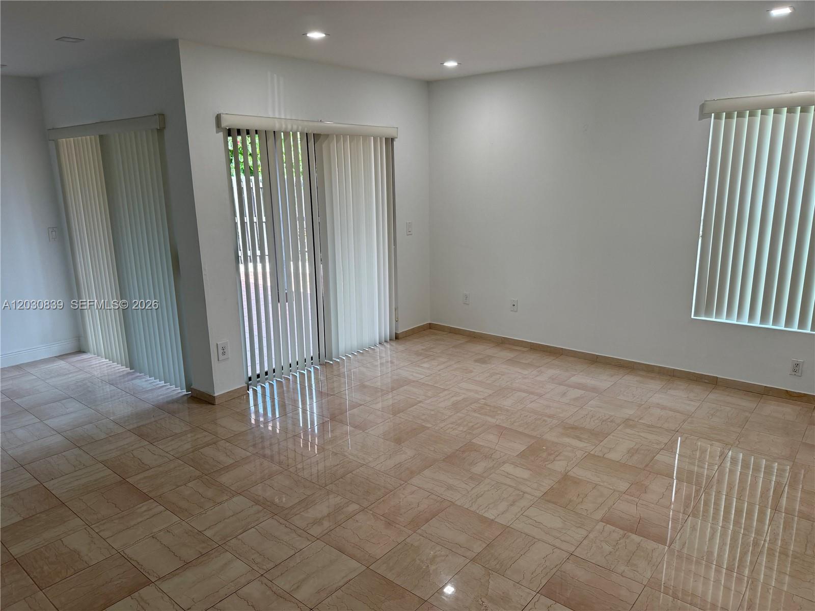 LKS OF MEADOW VILG HOMES - Residential Lease