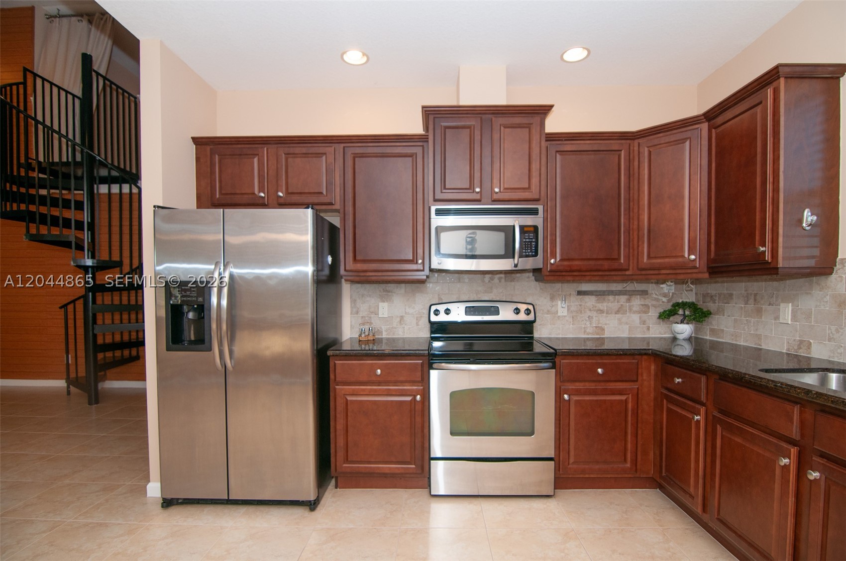 MONTERRA PLAT - Residential Lease