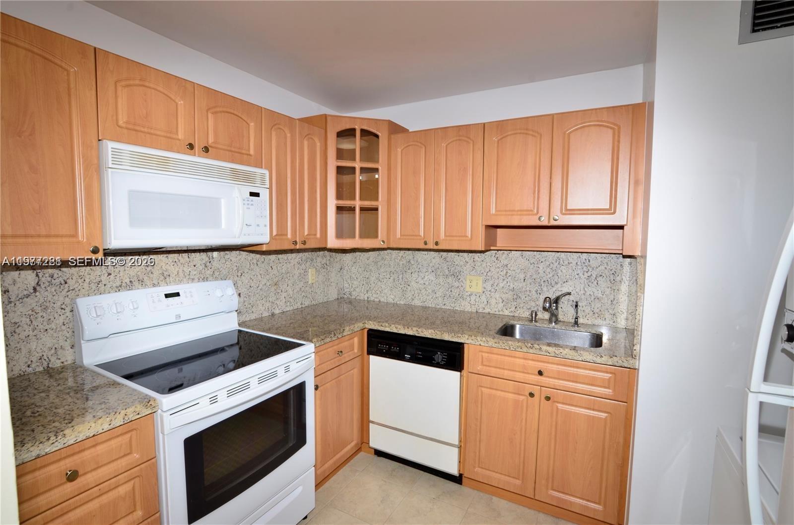 KINGS CREEK WEST CONDO BL - Residential