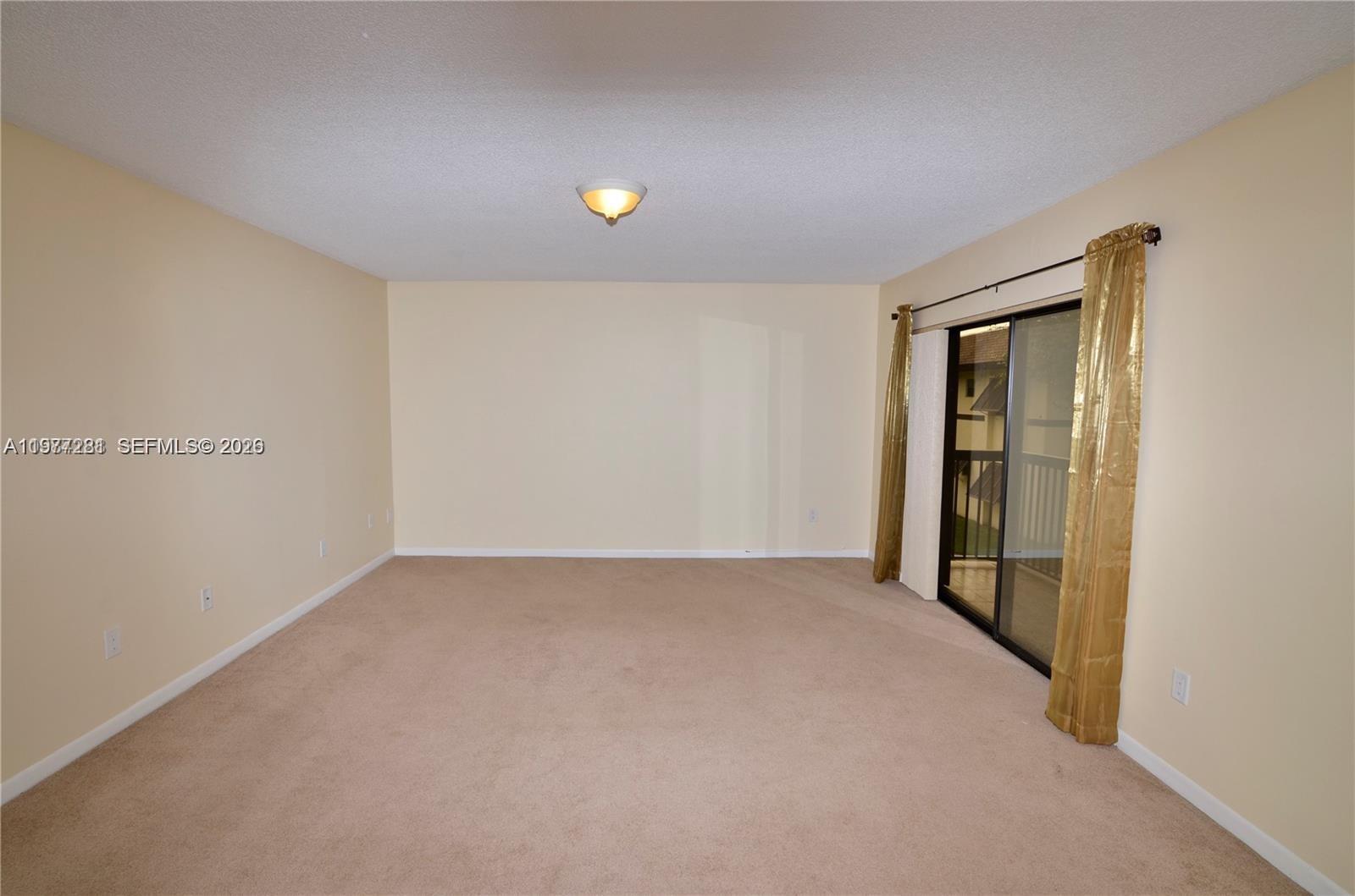KINGS CREEK WEST CONDO BL - Residential