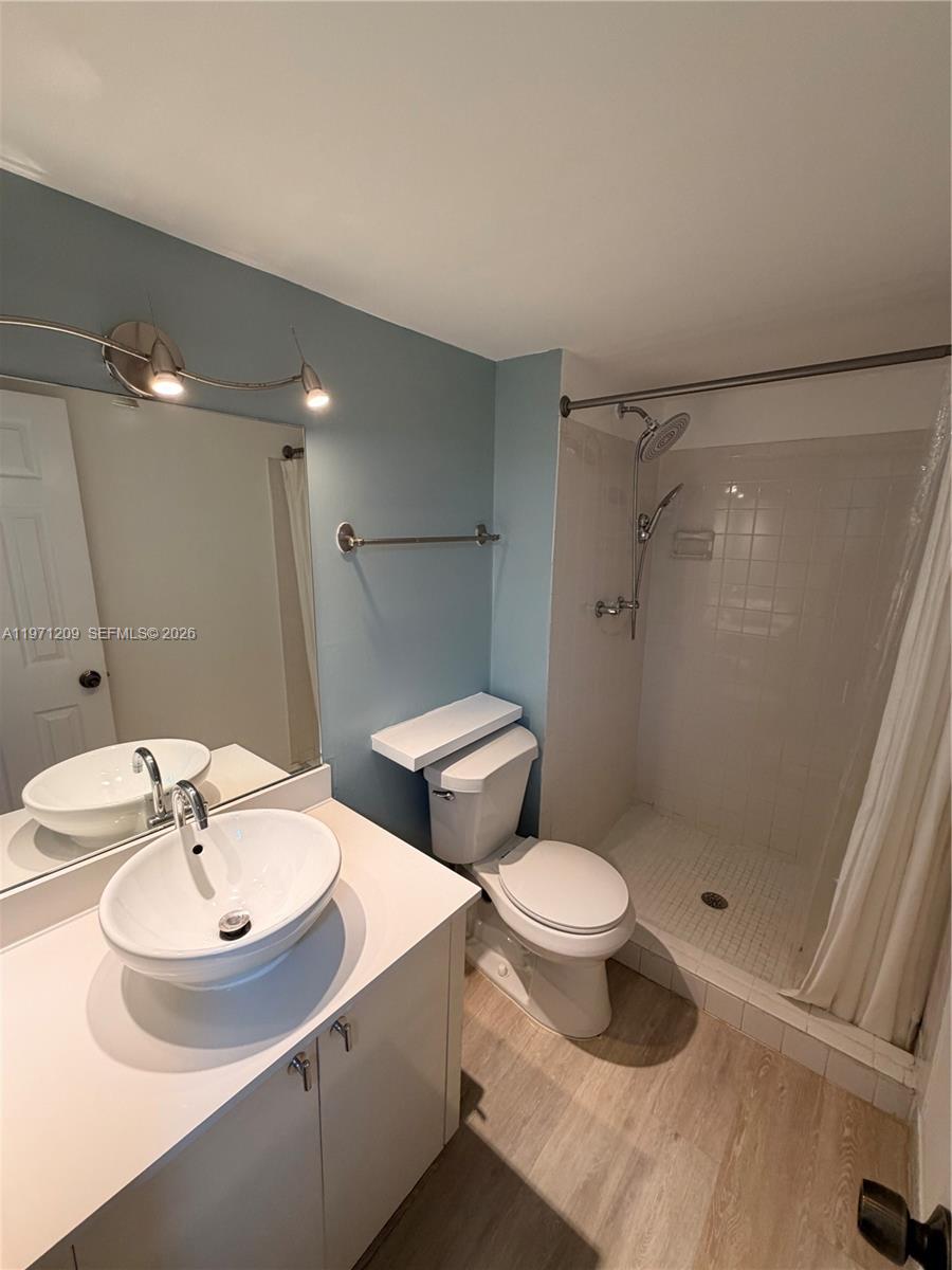 VECINO DEL MAR CONDO - Residential