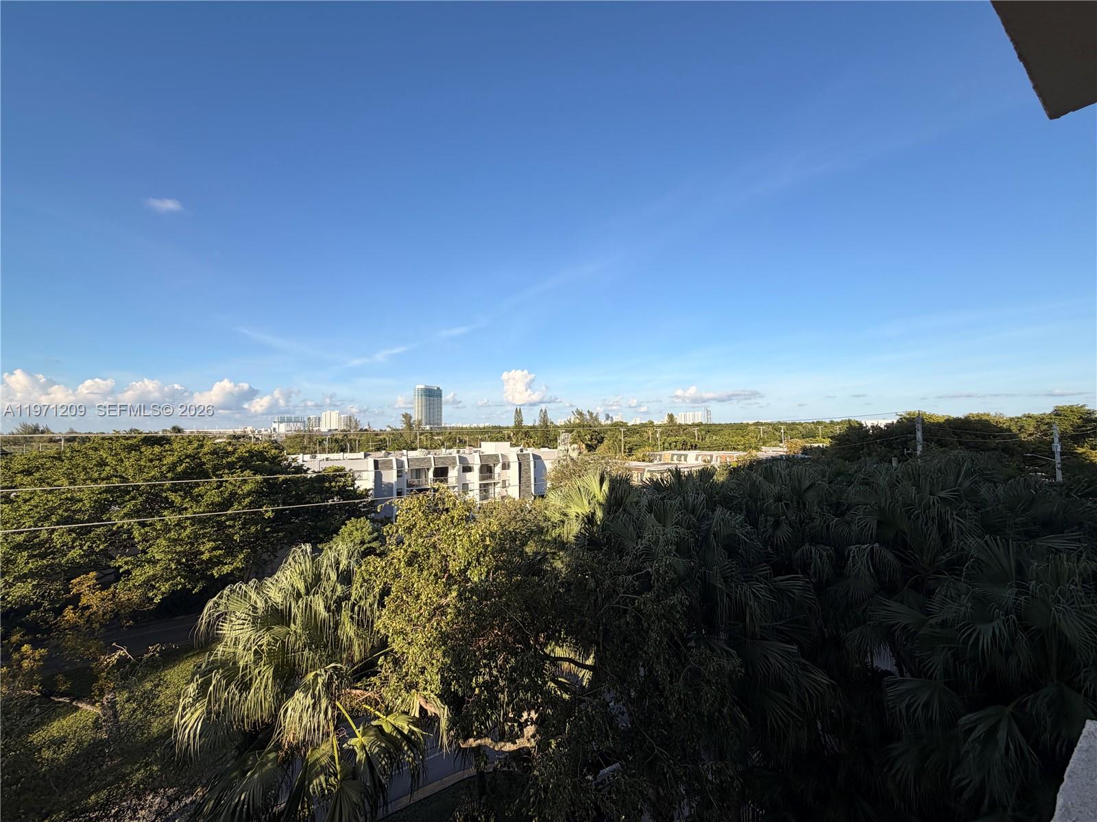 VECINO DEL MAR CONDO - Residential