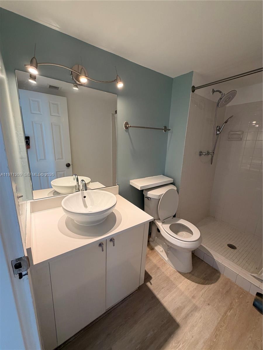 VECINO DEL MAR CONDO - Residential