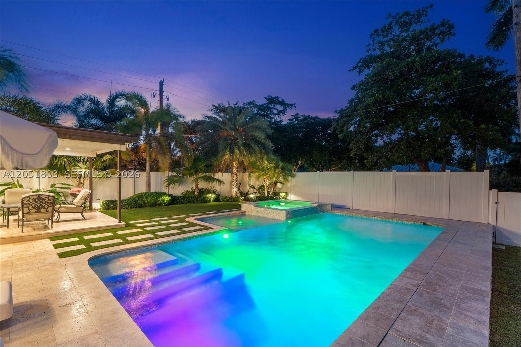 HOLLYWOOD LAKES SECTION - Residential