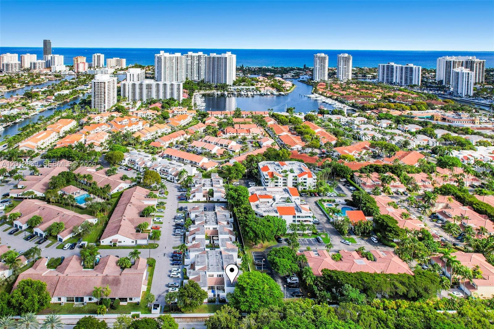COSTAIN VILLAS HARBOR VIL - Residential