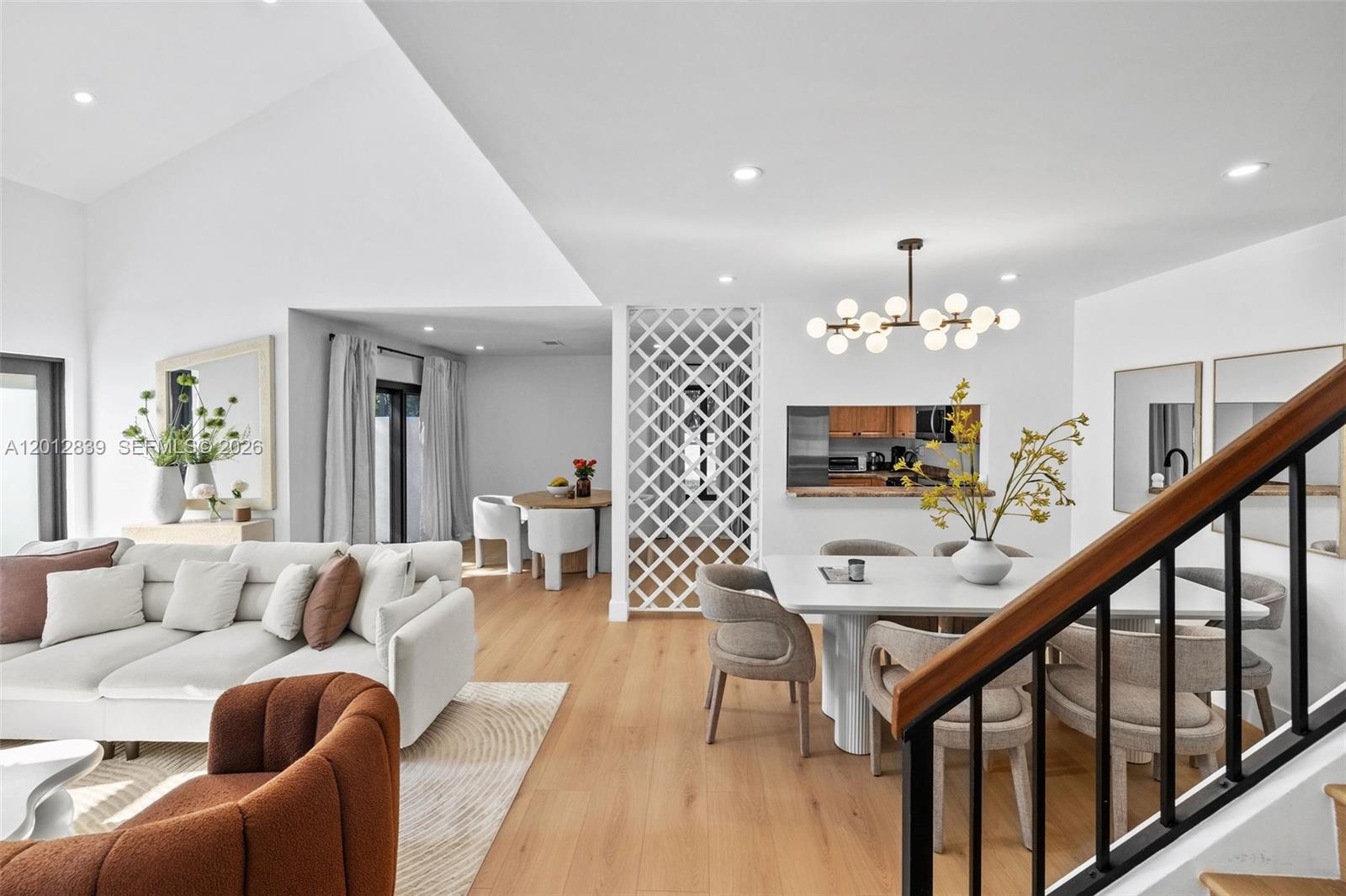 COSTAIN VILLAS HARBOR VIL - Residential