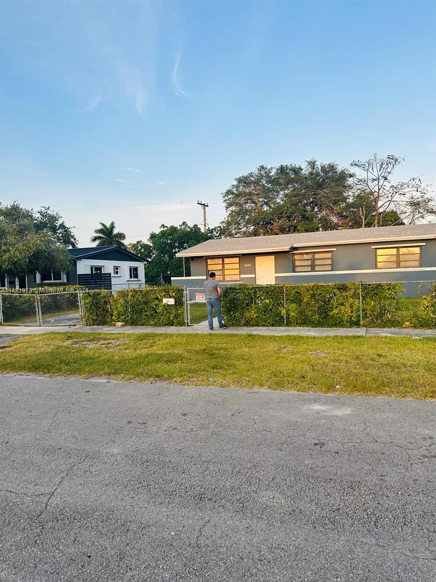 LEISURE CITY SEC 5 - Residential